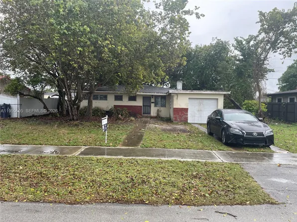 9660 Dominican Dr, Cutler Bay, FL 33189