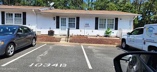 1034B Aberdeen Dr Photo 1
