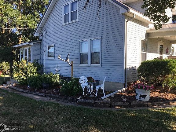 2nd image of 1337 River Ave