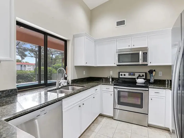 1206 Forest Lakes Blvd — Photo 11
