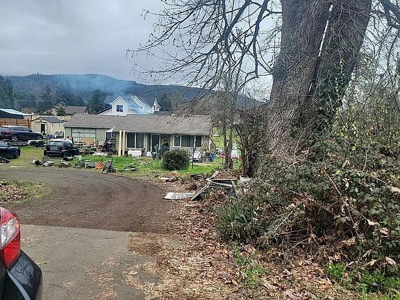 2nd image of 3940 Hayden Bridge Rd
