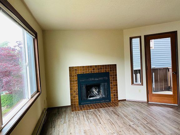 3rd image of 202-1718 NW 85th St #202