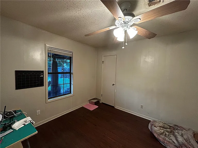 405 Live Oak St #A — Photo 11