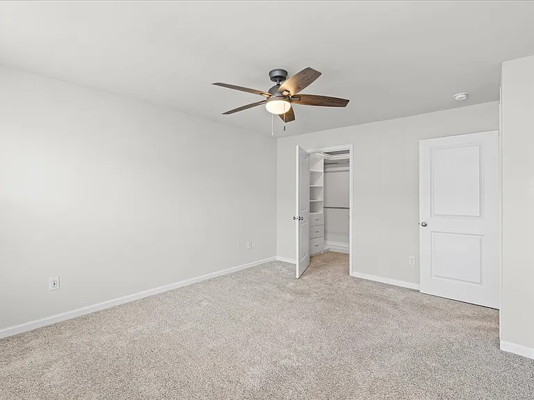 8 Venice Ln — Photo 21
