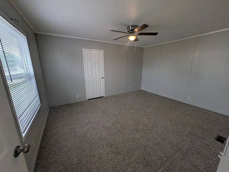 123 Elm Leaf Ln — Photo 5
