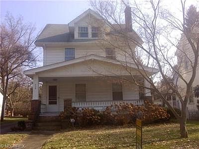 1st image of 229 Ohio St