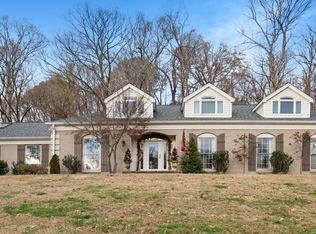 1140 Stonewall Jackson Ct, Nashville, TN 37220