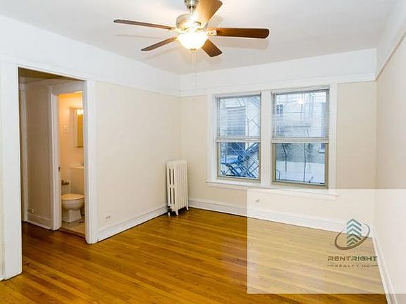 2nd image of 517-25 W Brompton Ave #521-303