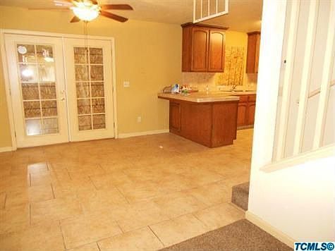 3rd image of 1225 W Buena Vista Ave