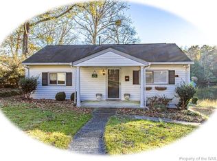 90 Creekshore Dr, Deltaville, VA 23043