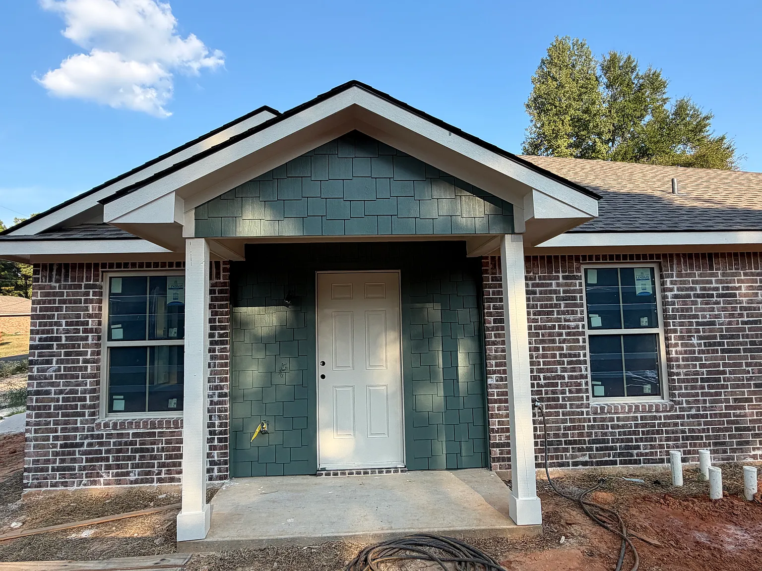 3 bed, 1376 sqft, $1,775 — Photo 2