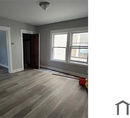 2 bed, $900 — Photo 4