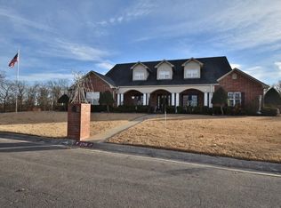 2716 E Phillips Ave, Sallisaw, OK 74955