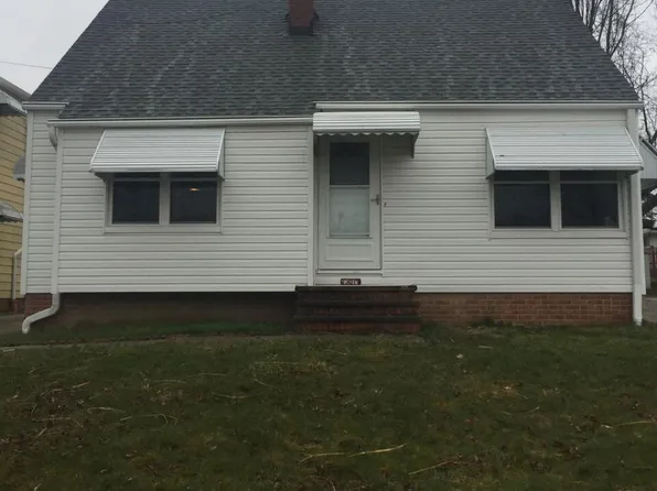 13011 Oak Park Blvd, Garfield Heights, OH 44125