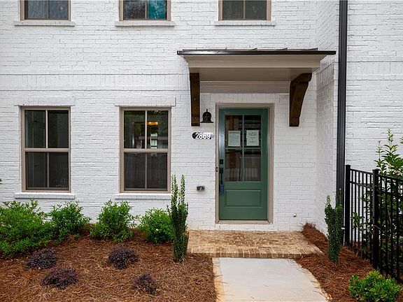 3rd image of 2869 Elmwood Dr #11