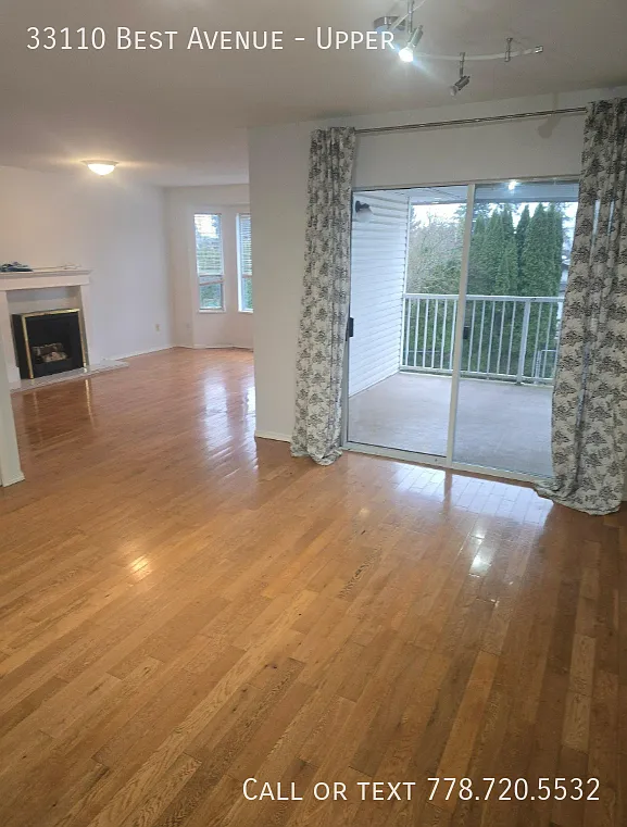 3 Bedroom Upper Suite — Photo 4