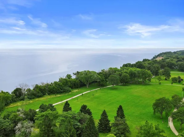 3815 East Layton AVENUE, Cudahy, WI 53110