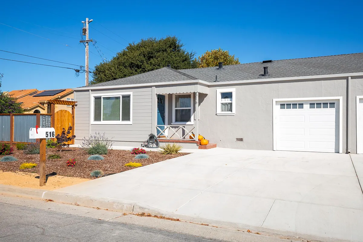 Building Photo - 516 Gharkey St