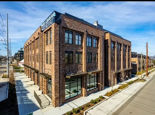 Welcome to 707 26th Ave N