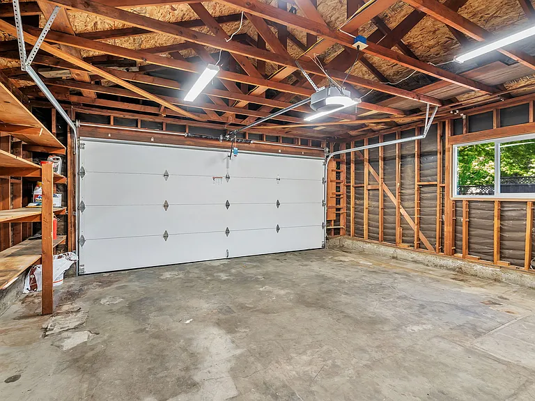 1581 Willowdale Dr — Photo 30