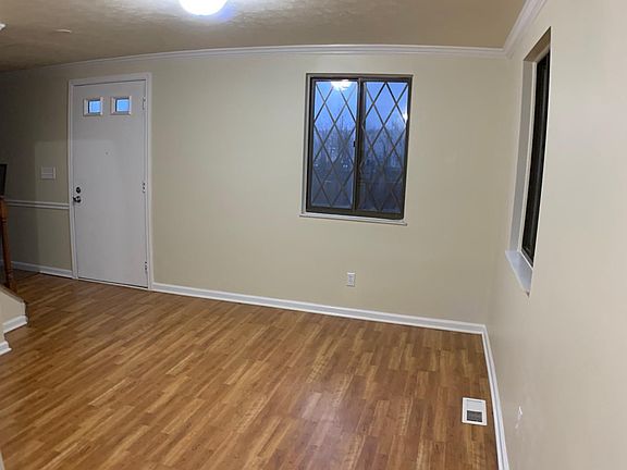 3rd image of 7490 Dover Dr #207