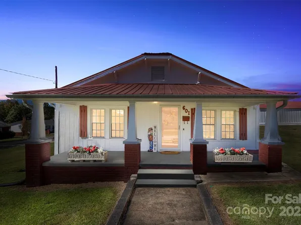 601 N 12th St, Bessemer City, NC 28016