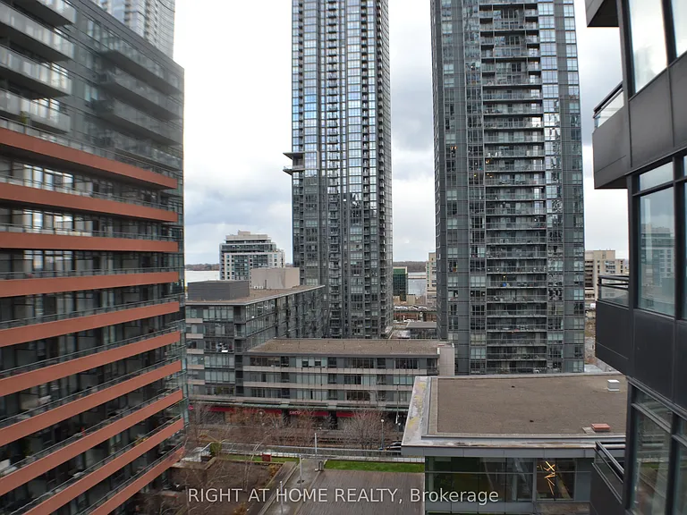 25 Telegram Mews #1005 — Photo 14