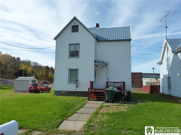 2449 Elam St, Jamestown, NY 14701