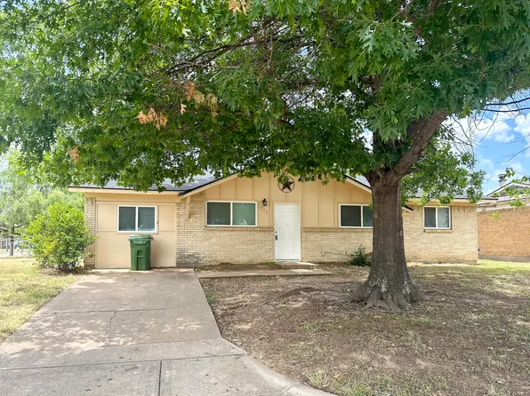 701 Tanglewood Dr, Hurst, TX 76053