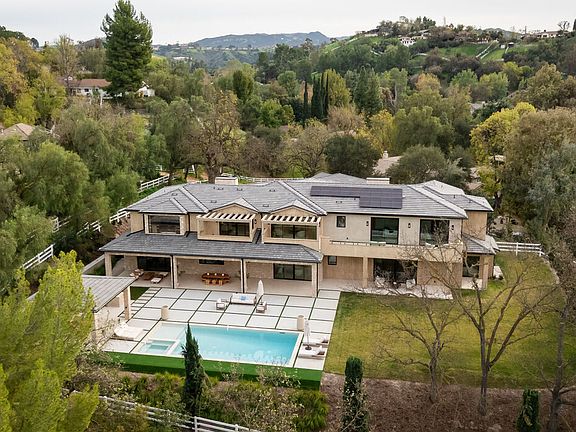 2nd image of 5831 Fitzpatrick Rd