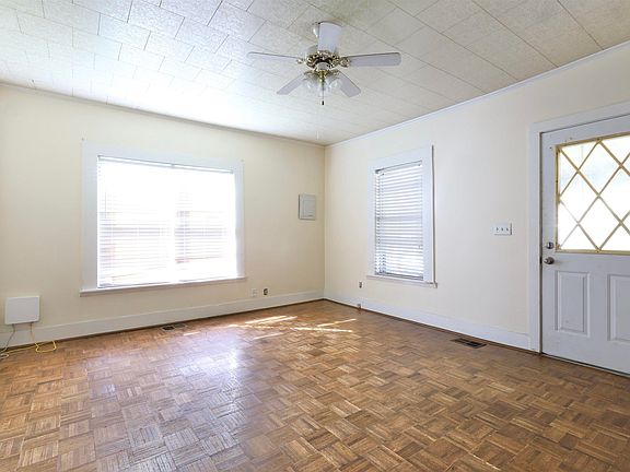 4th image of 439 S 2nd St