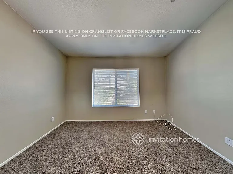 8049 Streamside Ct — Photo 10