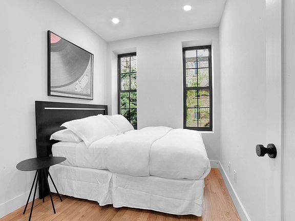 5th image of 323 E 93rd St APT 4W