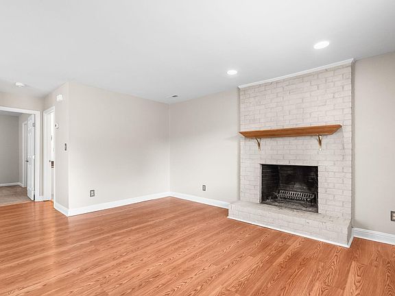4th image of 6517 Valene Ct.