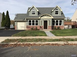 37 Oak Grove Ave, Hasbrouck Heights, NJ 07604