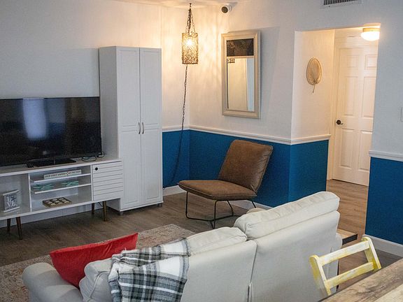 4th image of 202 Caroline St APT 100