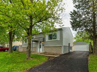 201 Hemlock Ave, Romeoville, IL 60446