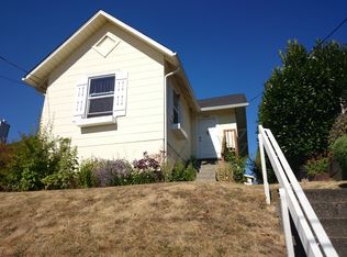 3253 37th Ave SW, Seattle, WA 98126