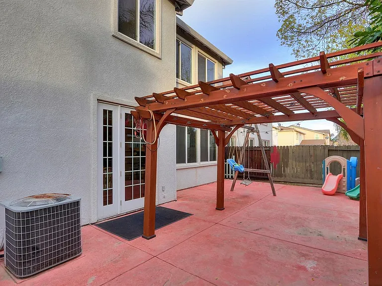 1817 Redondo Rd — Photo 35