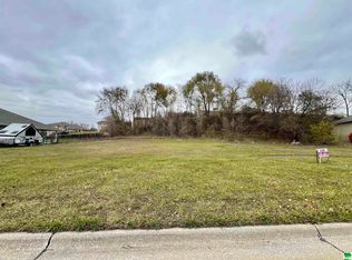 5629 Eastbrook Ct, Sioux City, IA 51106