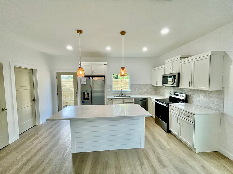 8913 Lorento St — Photo 4