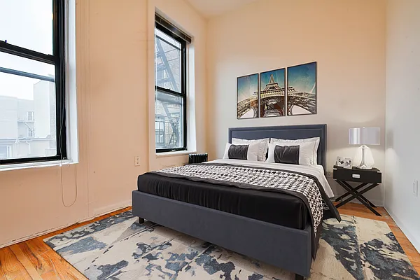 Rented by Platinum Properties | media 16