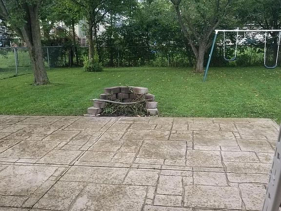 2nd image of 49 Arlington Ave