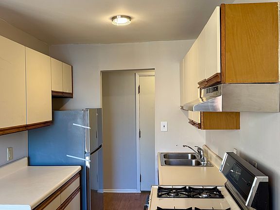 2nd image of 201 1/2 Philadelphia Pike APT 233