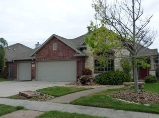 219 Palmer Dr, Portland, TX 78374