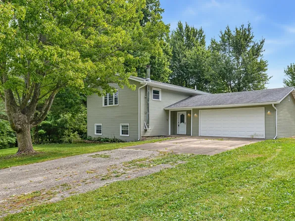 5195 306th St, Dixon, IA 52745