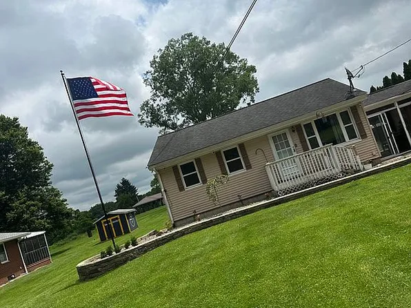 1074 Old Route 18, Wampum, PA 16157