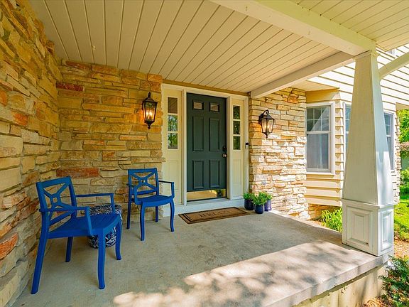 2nd image of 7798 Cherry Wood Ln