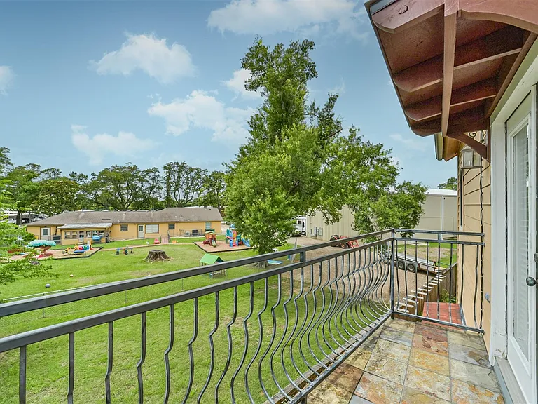 11025 Robin Hood Ct — Photo 17
