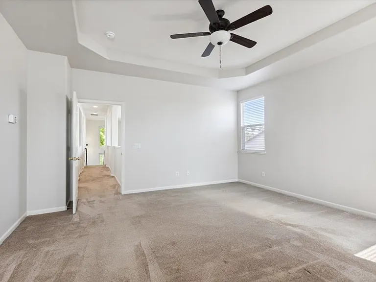 5409 Banfield Dr — Photo 22